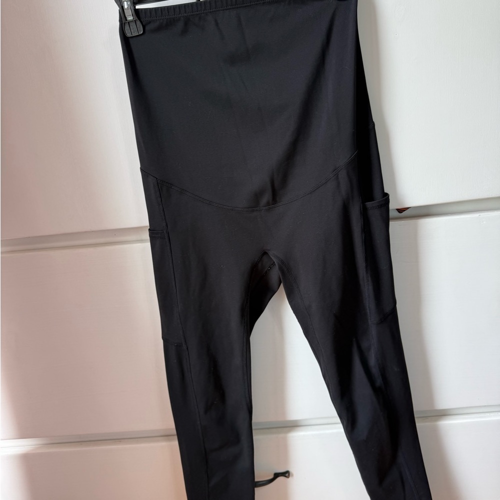 Maternity High-Waist Black Leggings with Side Pockets